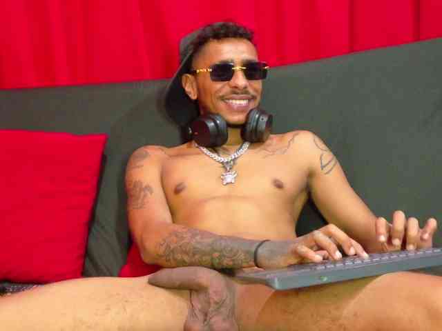 null-bbc Live Webcam on BongaCams