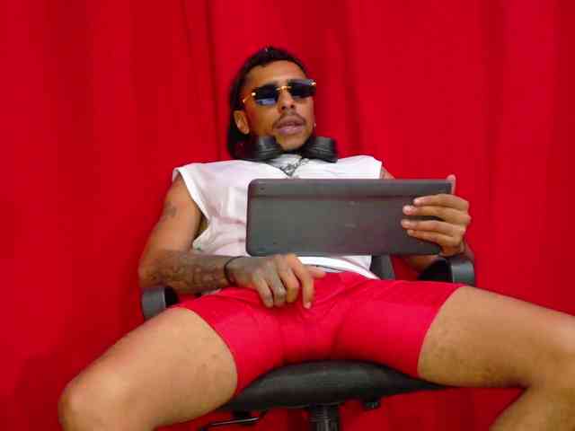 null-bbc Live Webcam on BongaCams