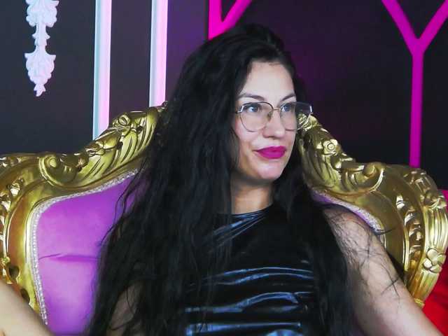 Areina live cam on BongaCams