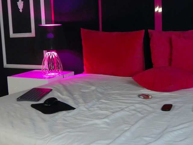 Areina live cam on BongaCams