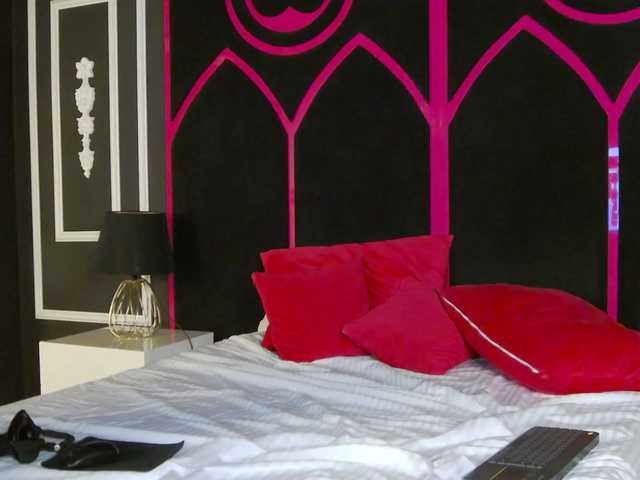 Areina live cam on BongaCams