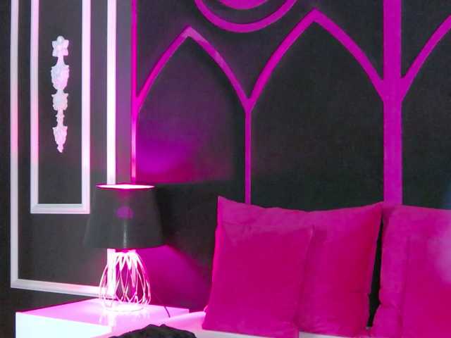 Areina live cam on BongaCams