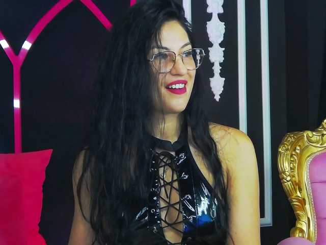 Areina live cam on BongaCams