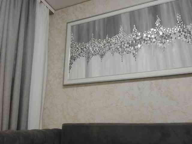 Lovleymili webcam