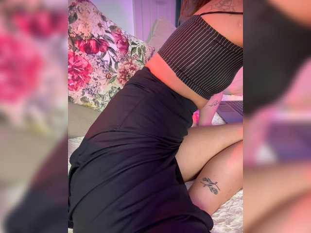 All-in-pussy live cam on BongaCams