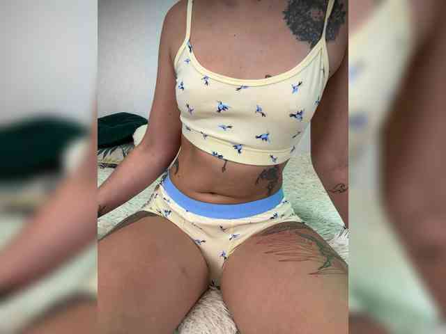 All-in-pussy webcam