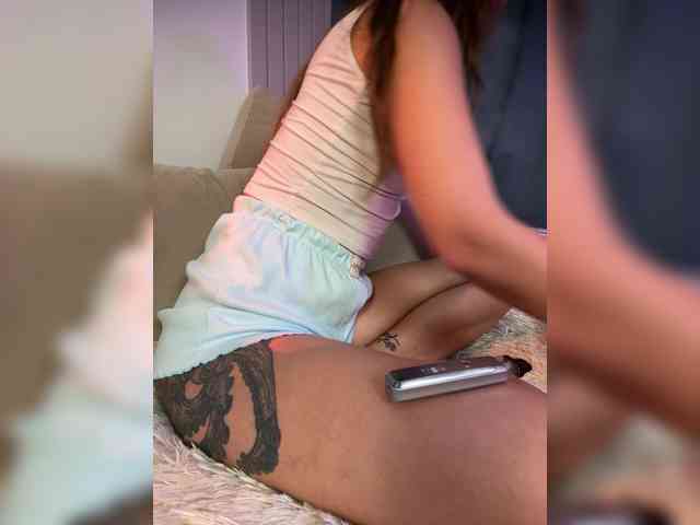 All-in-pussy webcam