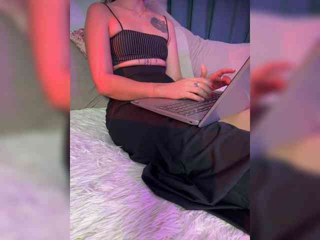 All-in-pussy webcam