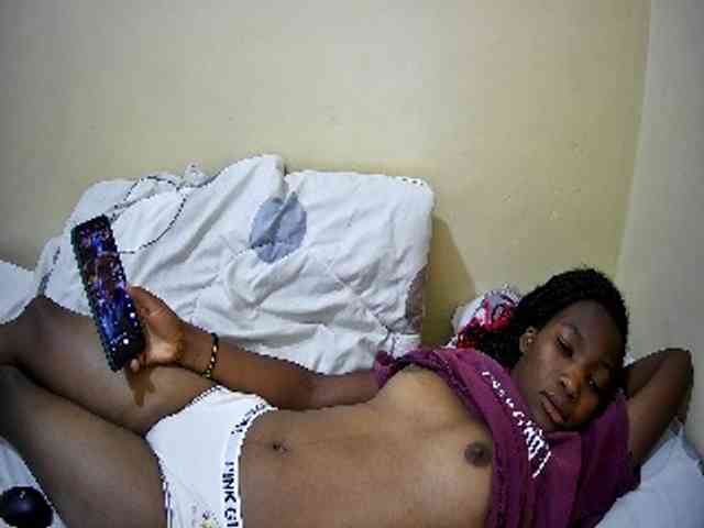 just-kayla2 webcam