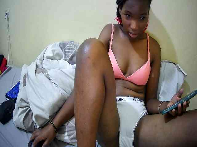 just-kayla2 webcam