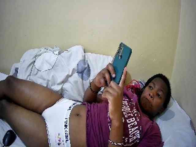 just-kayla2 webcam