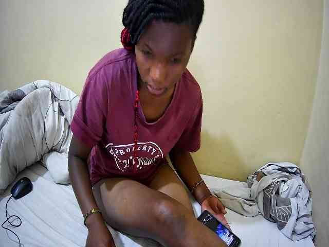 just-kayla2 webcam