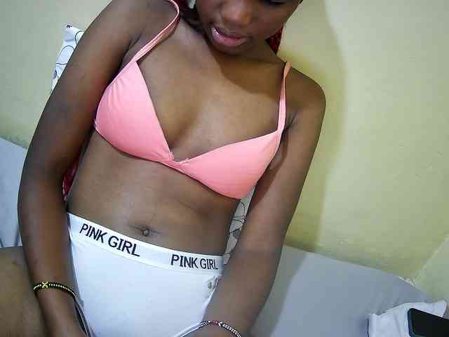 just-kayla2 webcam