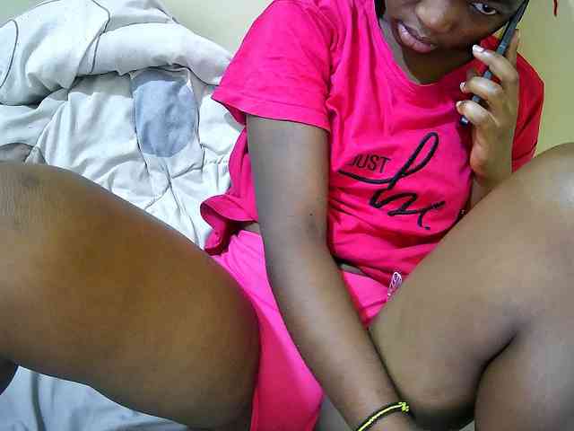 just-kayla2 webcam