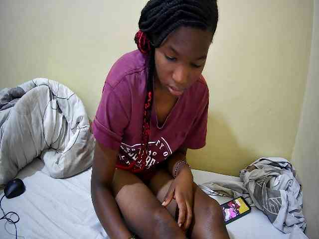 just-kayla2 webcam
