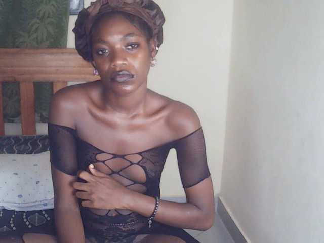 Monday- live cam on BongaCams