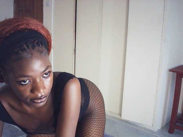 Monday- live cam on BongaCams