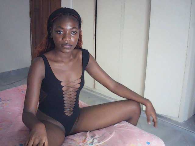 Monday- live cam on BongaCams