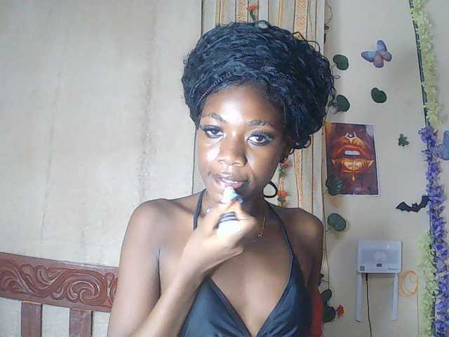 Monday- live cam on BongaCams