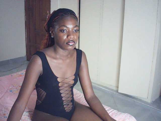 Monday- live cam on BongaCams