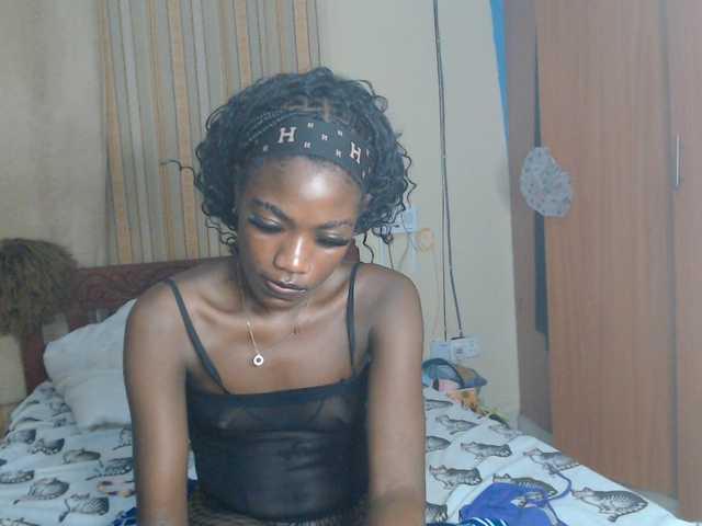 Monday- live cam on BongaCams