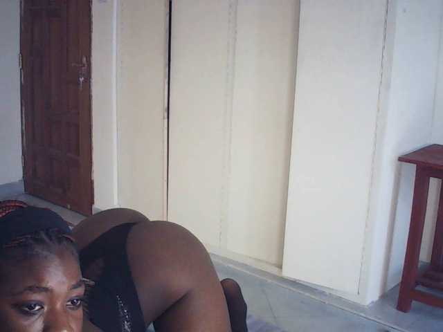 Monday- live cam on BongaCams