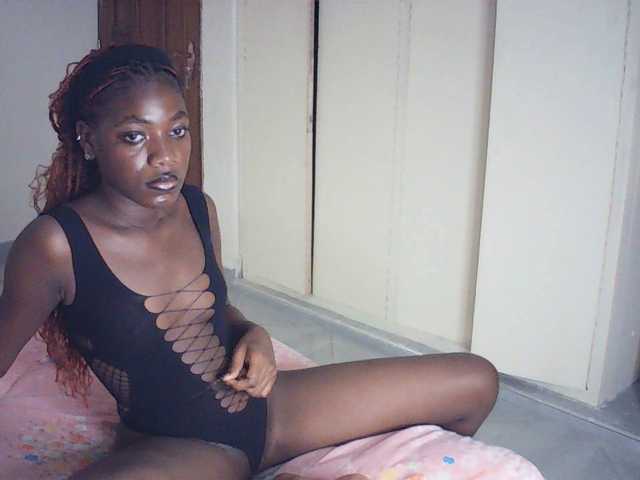 Monday- live cam on BongaCams