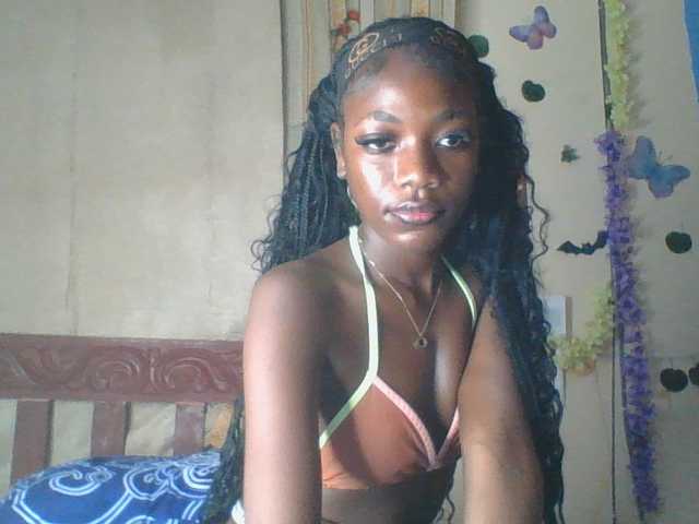 Monday- live cam on BongaCams