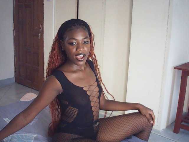Monday- live cam on BongaCams