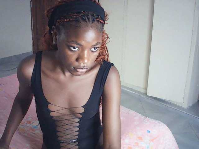 Monday- live cam on BongaCams