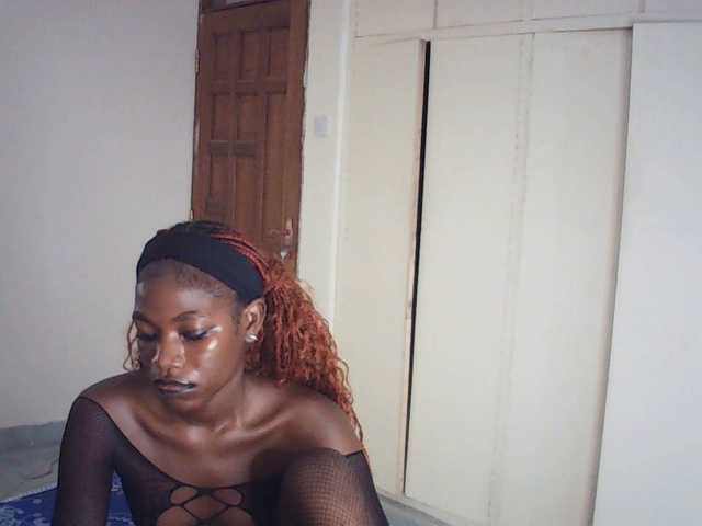 Monday- live cam on BongaCams