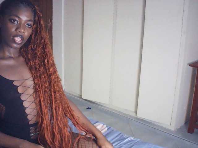 Monday- live cam on BongaCams