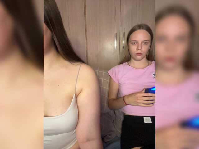 Ami-Still live cam on BongaCams