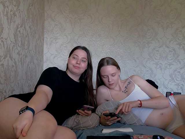 Ami-Still live cam on BongaCams
