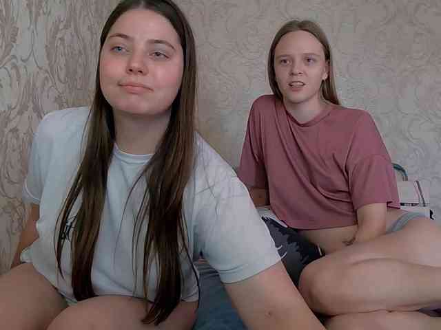 Ami-Still Sex Cam Show
