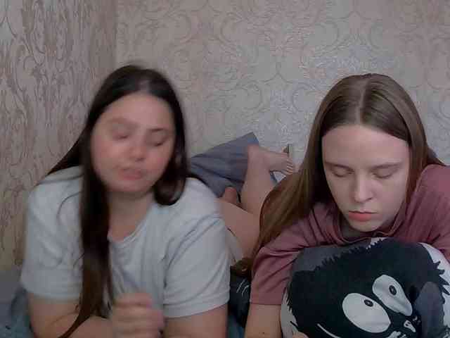 Ami-Still Sex Cam Show