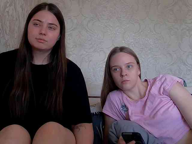 Ami-Still Sex Cam Show
