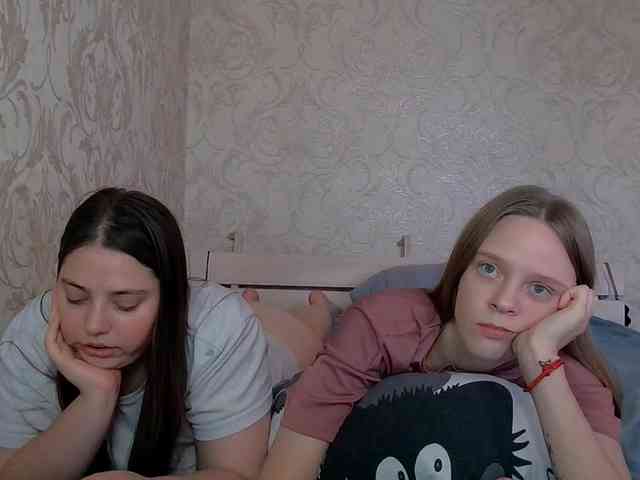 Ami-Still Sex Cam Show