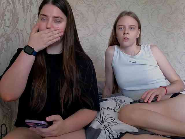 Ami-Still Sex Cam Show