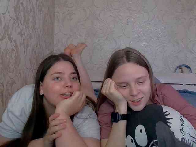 Ami-Still Sex Cam Show