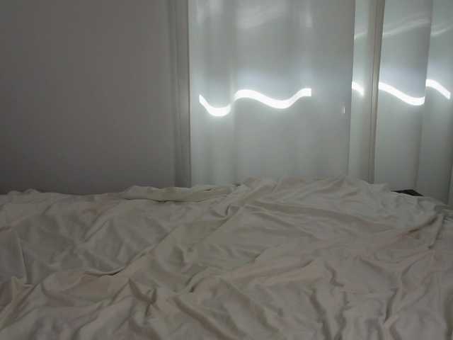 Kikky live webcam show