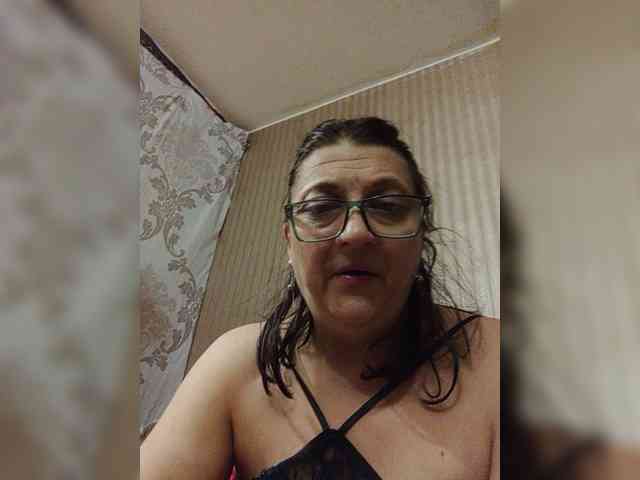 Milisenta's cam show statistics and live stream