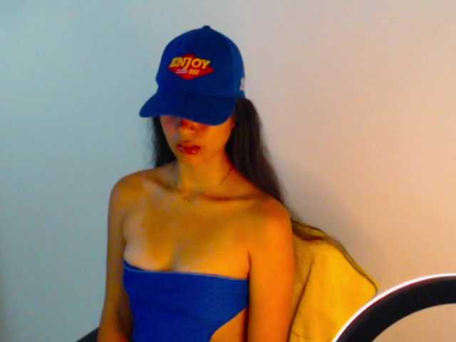 meganmiauu live cam preview