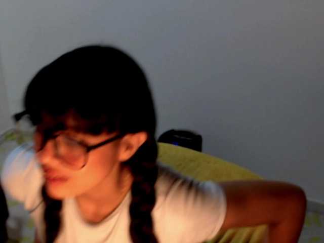 meganmiauu live cam on BongaCams