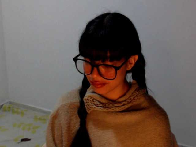 meganmiauu live cam on BongaCams