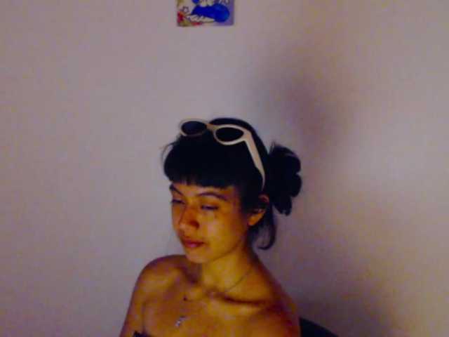 meganmiauu live cam on BongaCams