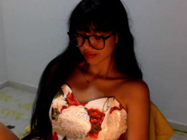 meganmiauu live cam on BongaCams