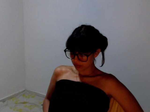 meganmiauu live cam