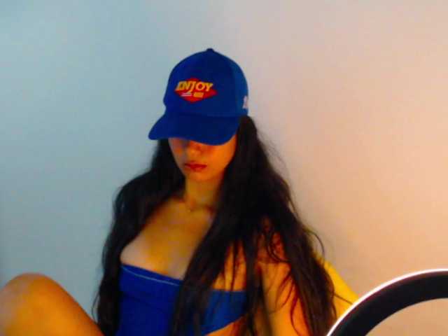 meganmiauu live cam on BongaCams