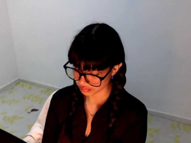 meganmiauu live cam on BongaCams